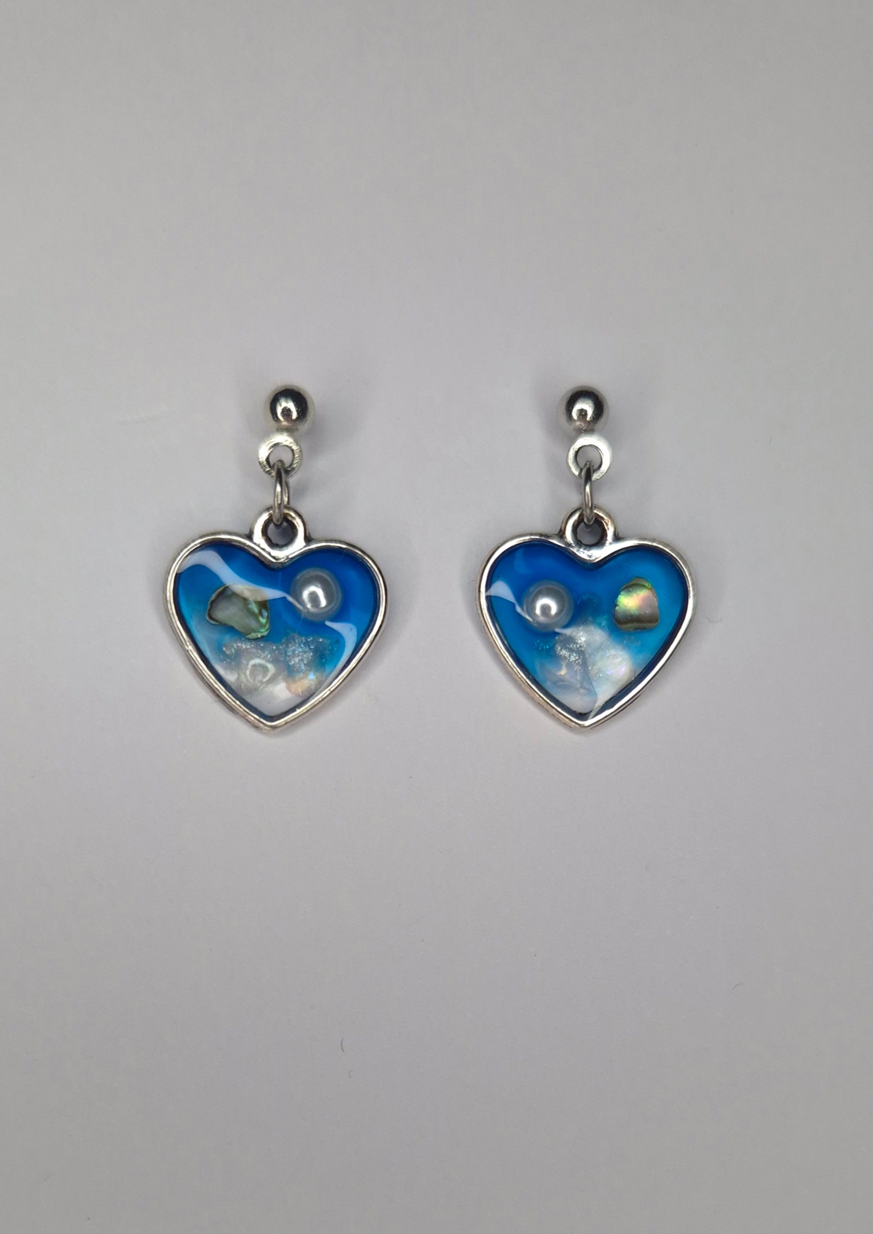 Ocean Heart Resin Drop Earrings – Abalone Pearl – Silver & Gold