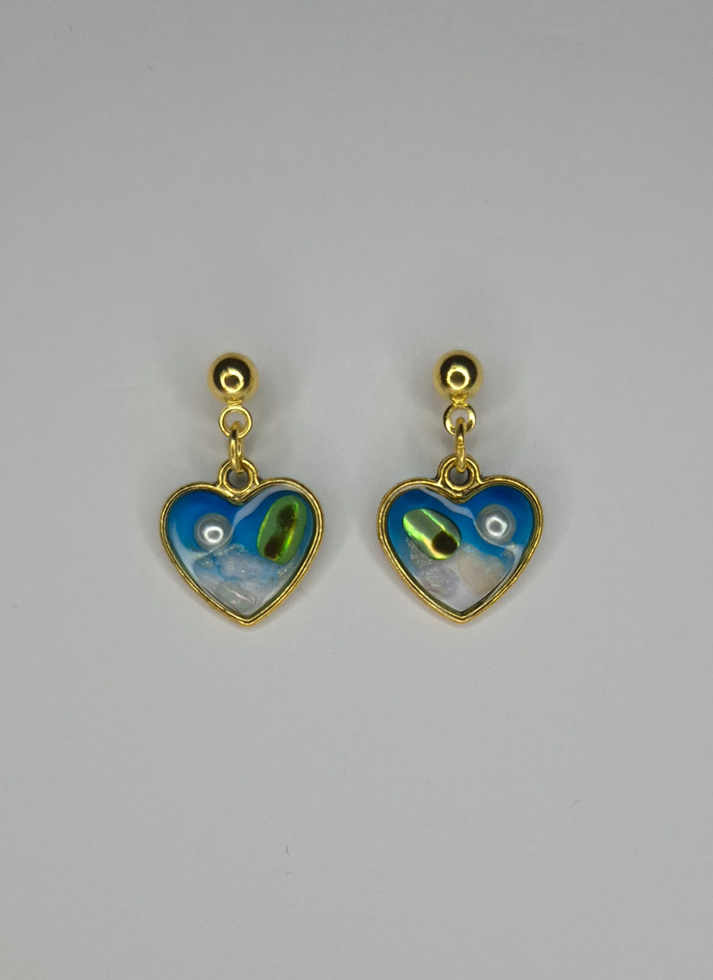 Ocean Heart Resin Drop Earrings – Abalone Pearl – Silver & Gold