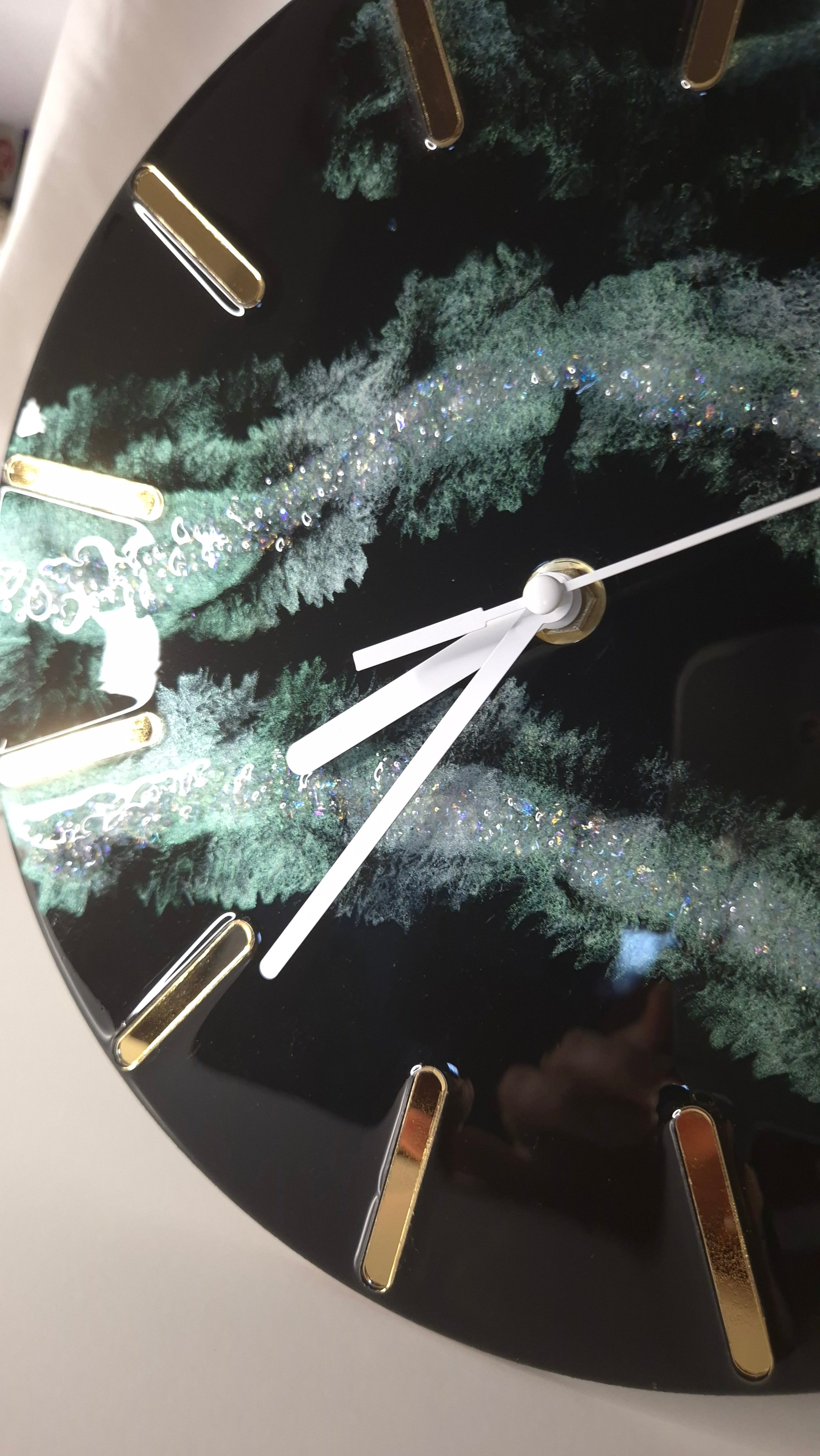 Handmade Resin Wall Clock – Ocean Wave Design, Black & Green Marble Effect (25 cm)